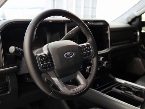 Used 2025 Ford F450 Lariat w/ Lariat Ultimate Package image 18