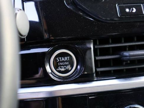 Certified 2023 Nissan Pathfinder SL FWD image 25