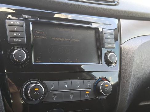 Certified 2020 Nissan Rogue Sport S image 27