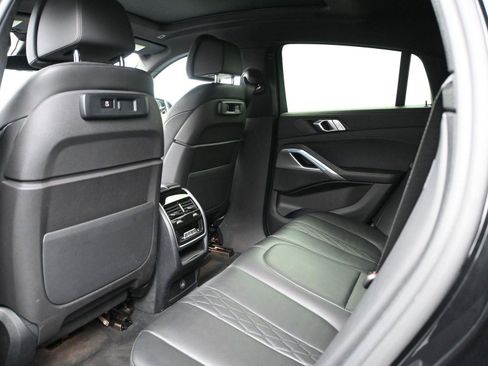 Used 2023 BMW X6 xDrive40i w/ M Sport Package image 11