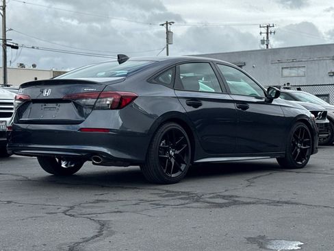 Used 2025 Honda Civic Sport image 2