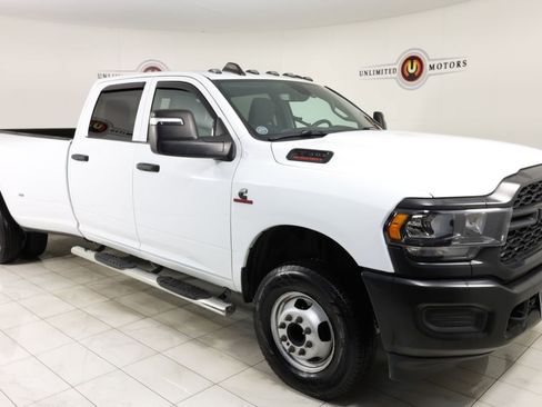 Used 2024 RAM 3500 Tradesman AWD/4WD image 39