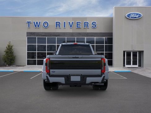 New 2026 Ford F350 4x4 Crew Cab DRW Super Duty image 5