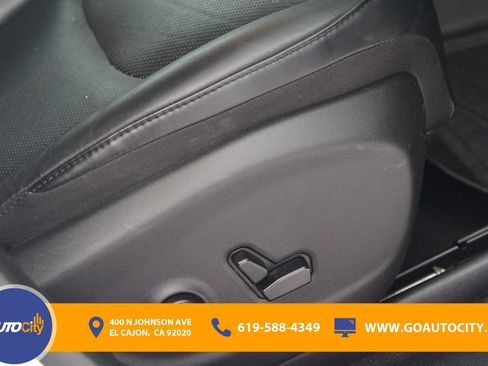 Used 2019 Jeep Cherokee Limited AWD/4WD image 15