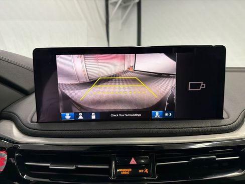 Used 2025 Acura MDX SH-AWD image 33