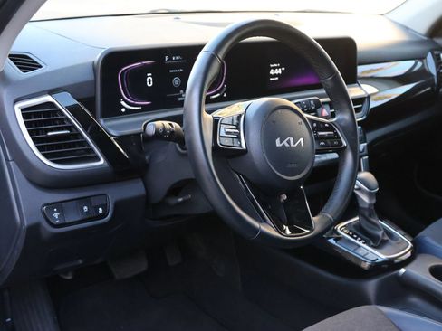 Used 2025 Kia Seltos S FWD image 10