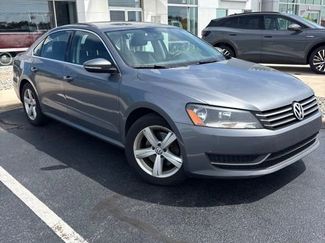 Used 2012 Volkswagen Passat 2.5 SE FWD video 1