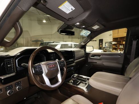 Certified 2023 GMC Sierra 1500 SLT w/ SLT Premium Plus Package image 9