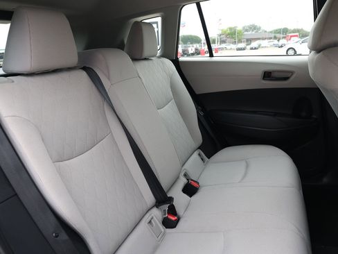 Used 2024 Toyota Corolla Cross L AWD/4WD image 31