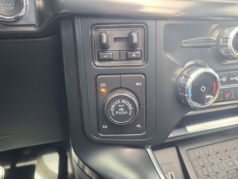 Used 2025 Ford F150 Raptor AWD/4WD image 35