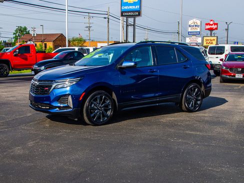 Used 2022 Chevrolet Equinox RS FWD image 3