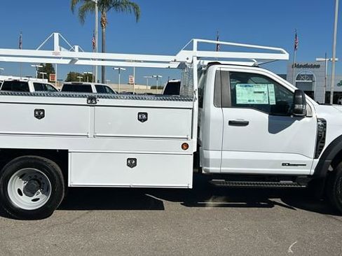 New 2025 Ford F550 2WD Regular Cab Super Duty image 7