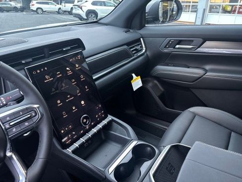 New 2026 GMC Terrain Elevation w/ Elevation Premium Package FWD image 25