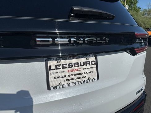 New 2026 GMC Acadia Denali Ultimate w/ LPO, Floor Liner Package AWD/4WD image 70