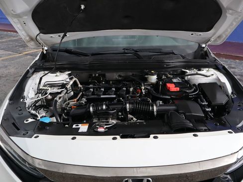Used 2018 Honda Accord Sport image 31