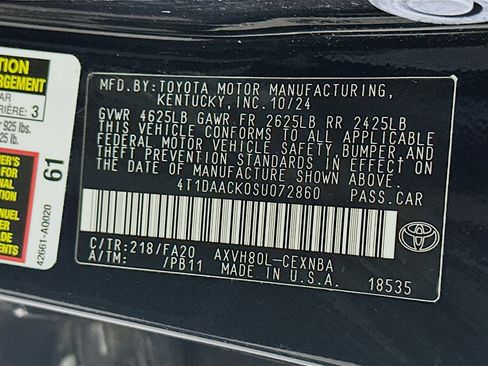 Used 2025 Toyota Camry LE image 12