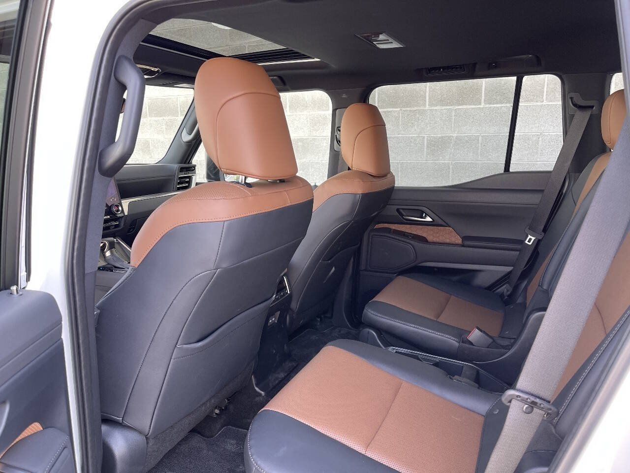 Used 2026 Lexus GX 550 w/ Cold Area Package AWD/4WD image 14