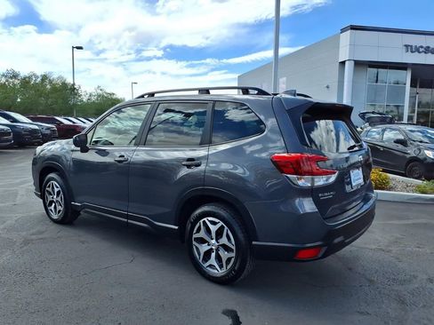 Used 2023 Subaru Forester Premium AWD/4WD image 12