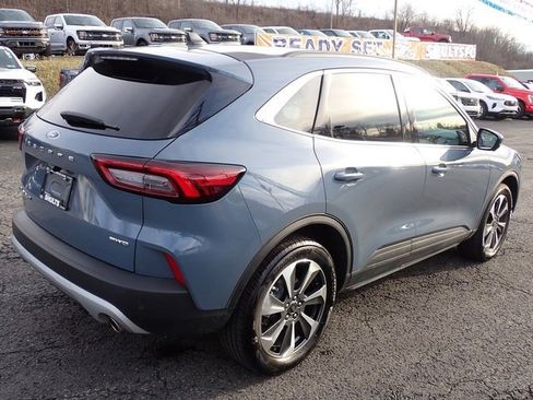 Certified 2023 Ford Escape Platinum image 9