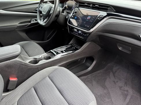 Used 2022 Chevrolet Bolt EUV LT image 18