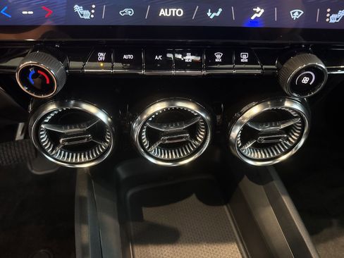 New 2026 Chevrolet Blazer EV LT image 27