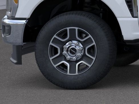 New 2025 Ford F250 XLT image 19