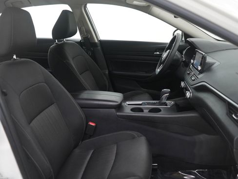 Used 2022 Nissan Altima 2.5 S image 10