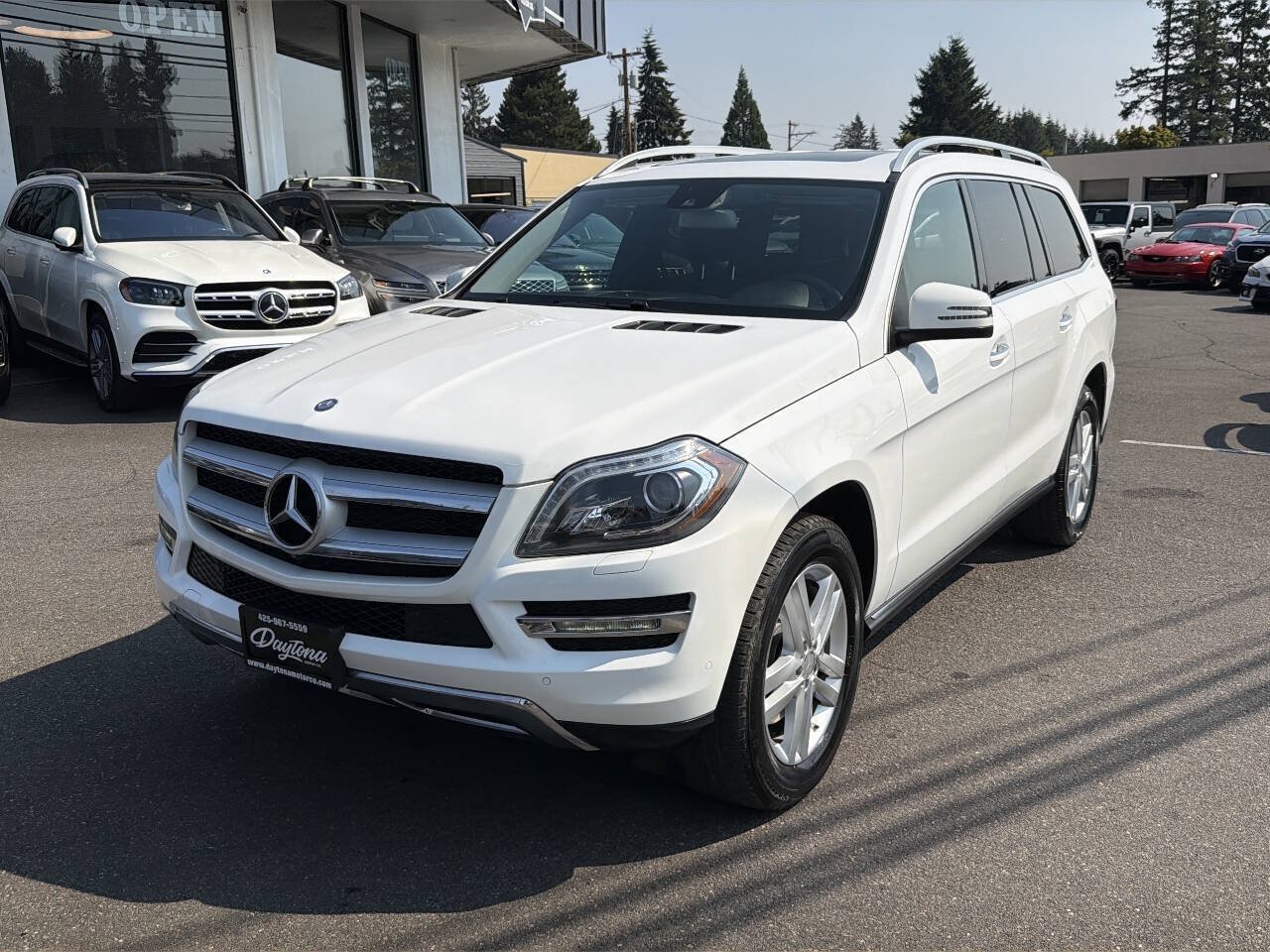 Used 2016 Mercedes-Benz GL 450 4MATIC image 1