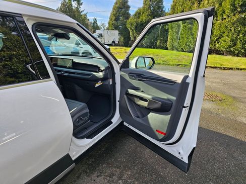 New 2026 Kia EV9 Wind image 31