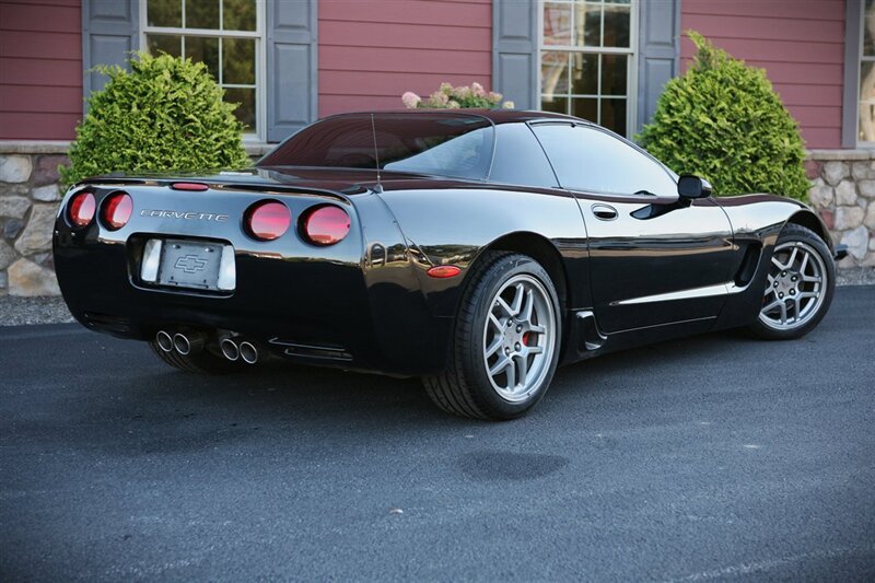 Used 2003 Chevrolet Corvette Z06 RWD image 7