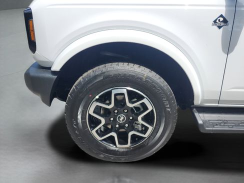 New 2026 Ford Bronco Outer Banks AWD/4WD image 30
