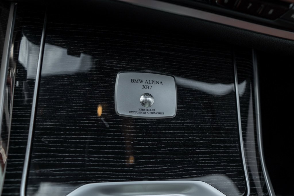 Used 2021 BMW ALPINA XB7 AWD/4WD image 32