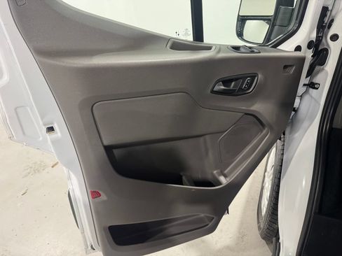 Used 2024 Ford Transit 350 XLT RWD image 15