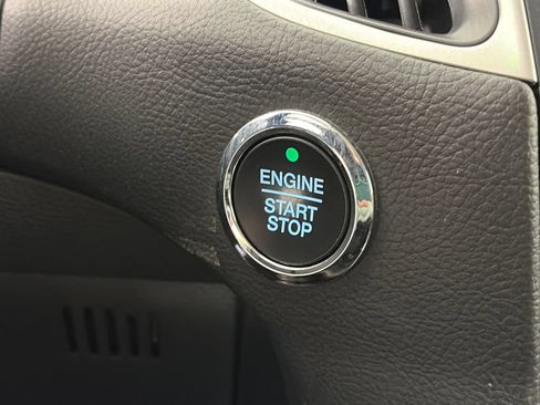 Used 2024 Ford Edge SEL AWD/4WD image 23