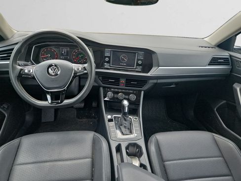 Used 2021 Volkswagen Jetta SE FWD image 10
