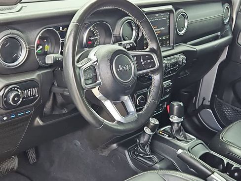 Used 2021 Jeep Wrangler Unlimited Sahara w/ Cold Weather Group image 10