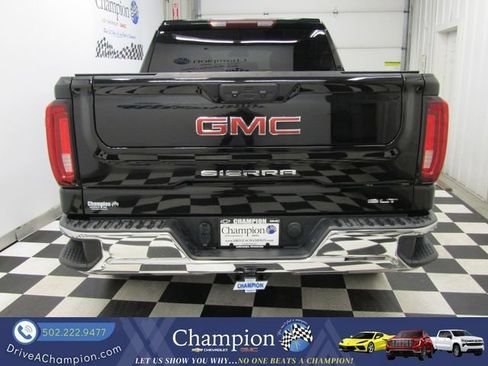Used 2023 GMC Sierra 1500 SLT w/ SLT Premium Package AWD/4WD image 17