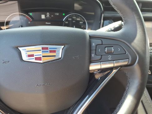 Certified 2024 Cadillac XT6 Premium Luxury w/ LPO, Floor Liner Package image 32