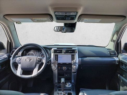 Used 2022 Toyota 4Runner TRD Sport AWD/4WD image 17
