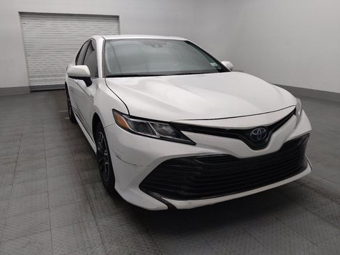 Used 2019 Toyota Camry LE FWD image 14
