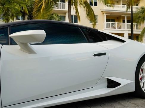 Used 2016 Lamborghini Huracan LP 610-4 Avio image 11