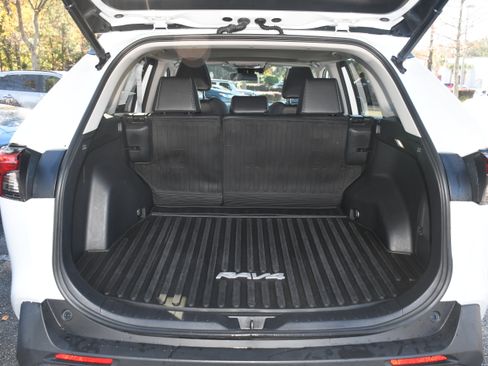 Certified 2023 Toyota RAV4 XLE Premium image 19