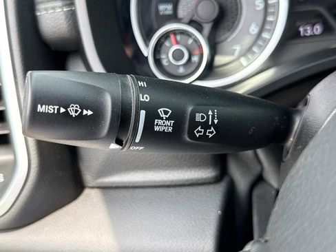 Used 2022 RAM 1500 Laramie image 9