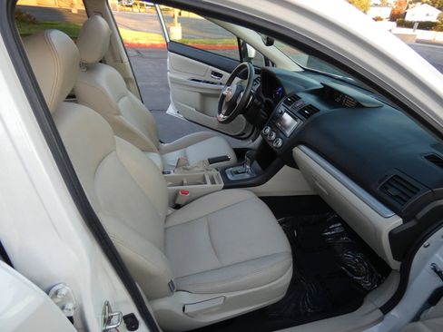 Used 2014 Subaru Crosstrek Touring w/ Popular Package #2 image 27