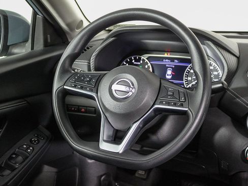 Certified 2025 Nissan Sentra SV w/ Lighting Package image 16