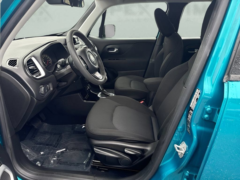 Used 2021 Jeep Renegade Sport FWD image 6