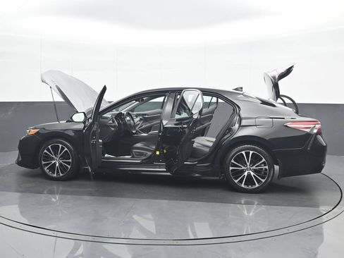 Used 2019 Toyota Camry SE w/ Protection Package (Q2) FWD image 38