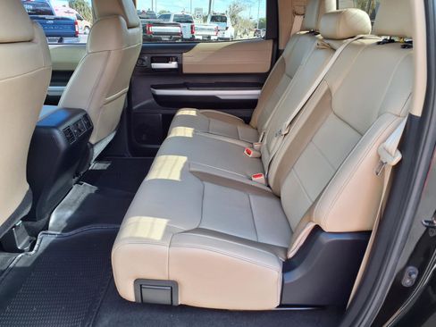 Used 2018 Toyota Tundra Limited image 16