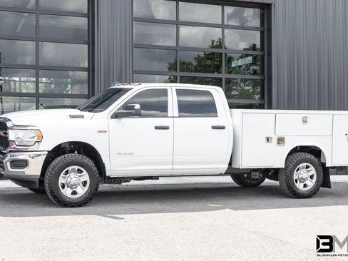 Used 2022 RAM 2500 Tradesman AWD/4WD image 3