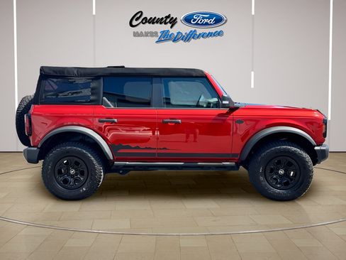 Used 2023 Ford Bronco Wildtrak AWD/4WD image 12